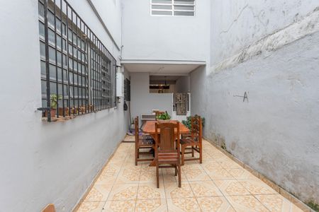 Casa à venda com 250m², 3 quartos e 3 vagasQuintal