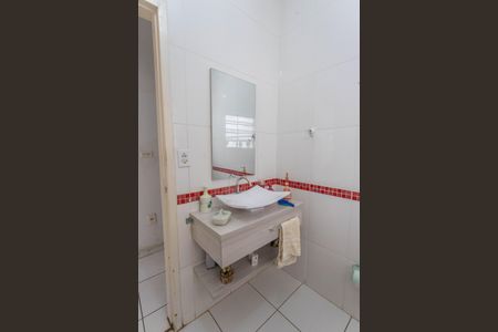 Casa à venda com 250m², 3 quartos e 3 vagasLavabo