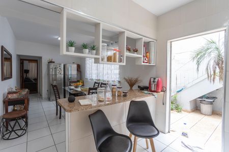 Casa à venda com 250m², 3 quartos e 3 vagasCozinha