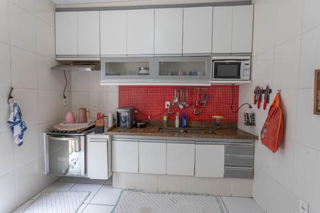 Casa à venda com 250m², 3 quartos e 3 vagasCozinha