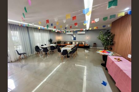 Apartamento à venda com 48m², 2 quartos e sem vagaÁrea comum - Salão de festas