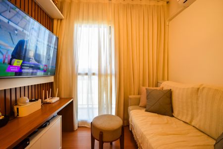 Sala de apartamento à venda com 2 quartos, 48m² em Engenho de Dentro, Rio de Janeiro