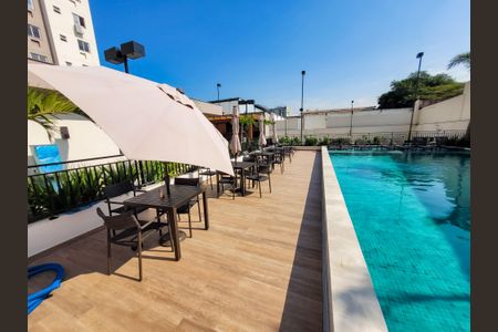 Apartamento à venda com 48m², 2 quartos e sem vagaÁrea comum - Piscina