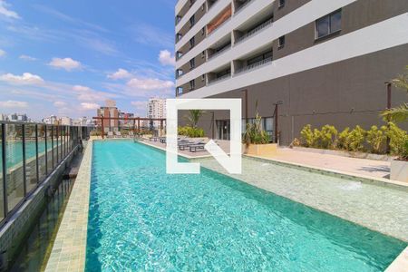 Studio para alugar com 25m², 1 quarto e sem vaga Studio para alugar com 25m², 1 quarto e sem vagaÁrea comum - Piscina