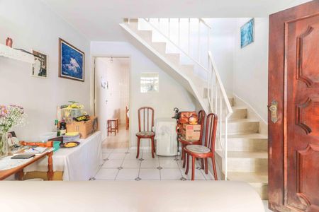 Casa à venda com 123m², 4 quartos e 2 vagasSala