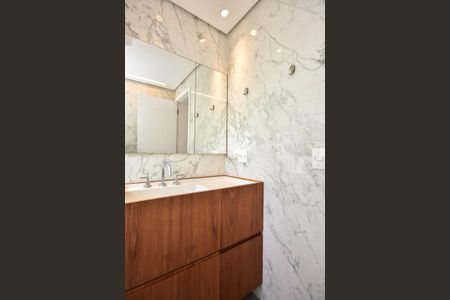 Apartamento à venda com 148m², 3 quartos e 3 vagasBanheiro da Suíte 2