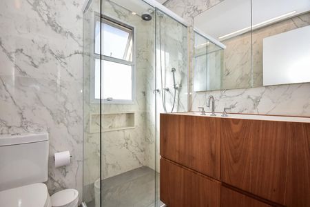 Apartamento à venda com 148m², 3 quartos e 3 vagasBanheiro da Suíte 2