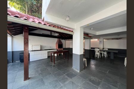 Apartamento para alugar com 60m², 2 quartos e 1 vaga Apartamento para alugar com 60m², 2 quartos e 1 vagaÁrea comum - Churrasqueira