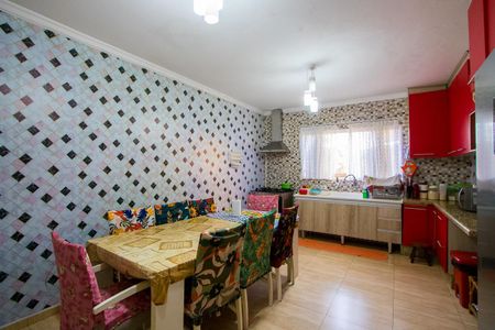 Casa à venda com 260m², 4 quartos e 4 vagasCozinha