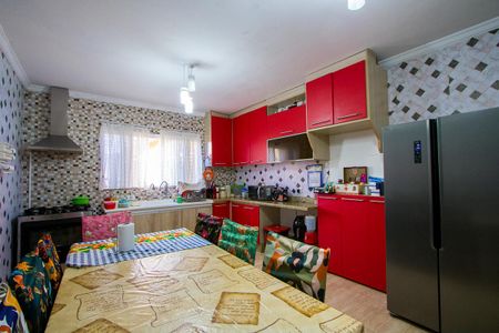 Casa à venda com 260m², 4 quartos e 4 vagasCozinha