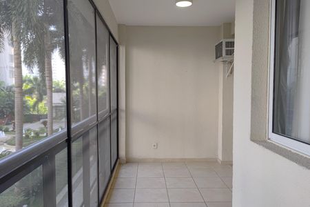 Apartamento à venda com 90m², 3 quartos e 1 vagaVaranda