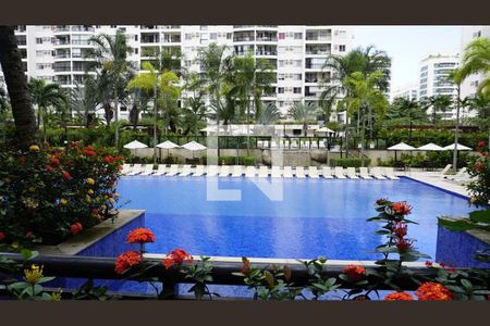 Apartamento à venda com 90m², 3 quartos e 1 vagaÁrea comum - Piscina