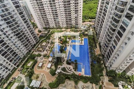 Apartamento à venda com 90m², 3 quartos e 1 vagaÁrea comum - Piscina