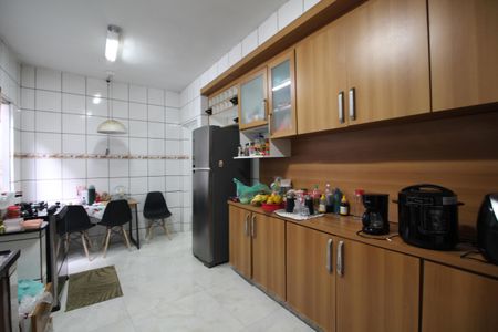 Casa de condomínio à venda com 100m², 3 quartos e 3 vagasBanheiro Social 2