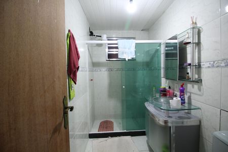 Casa de condomínio à venda com 100m², 3 quartos e 3 vagasBanheiro Social 2