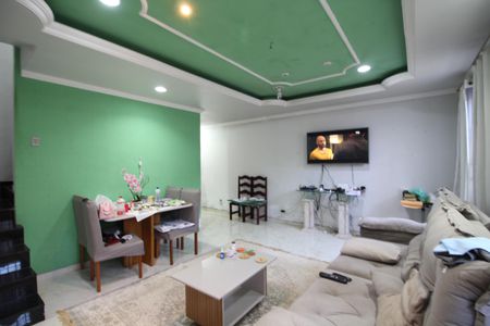 Casa de condomínio à venda com 100m², 3 quartos e 3 vagasSala