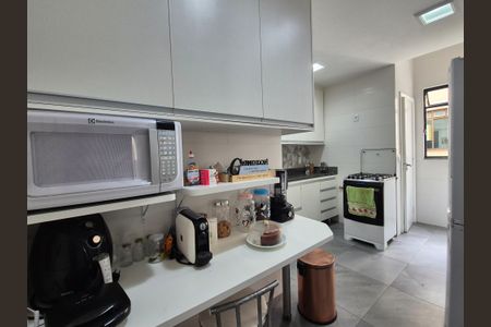 Apartamento para alugar com 110m², 3 quartos e 2 vagas Apartamento para alugar com 110m², 3 quartos e 2 vagasCozinha