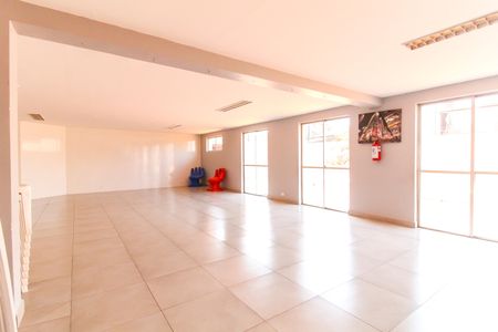 Apartamento à venda com 63m², 2 quartos e 1 vaga Apartamento à venda com 63m², 2 quartos e 1 vagaSalão de festas