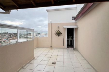 Apartamento à venda com 104m², 2 quartos e 1 vaga Apartamento à venda com 104m², 2 quartos e 1 vagaVaranda