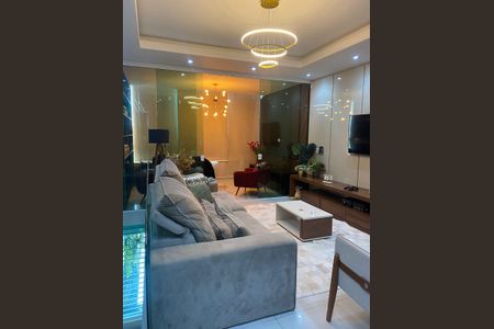 Sala de casa à venda com 3 quartos, 258m² em Parque Boturussu, São Paulo