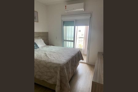 Casa à venda com 258m², 3 quartos e 5 vagas Casa à venda com 258m², 3 quartos e 5 vagasQuarto