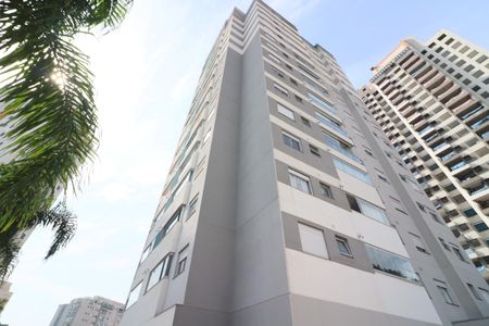Apartamento para alugar com 58m², 2 quartos e 1 vagaFachada