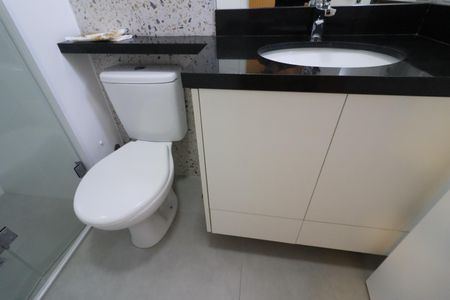 Apartamento para alugar com 58m², 2 quartos e 1 vagaBanheiro da Suíte 1