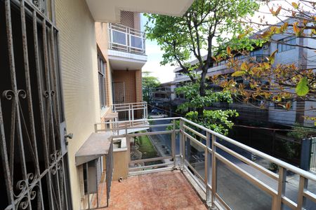 Apartamento à venda com 110m², 3 quartos e 3 vagasVaranda da Suíte