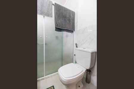 Casa de condomínio à venda com 164m², 3 quartos e 2 vagasBanheiro da Suíte