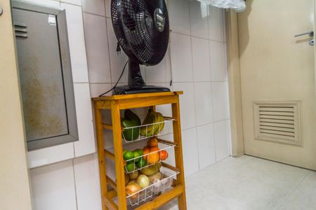 Casa de condomínio à venda com 164m², 3 quartos e 2 vagasÁrea de Serviço