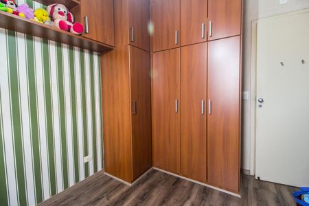 Casa de condomínio à venda com 164m², 3 quartos e 2 vagasQuarto 2