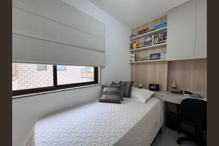 Apartamento à venda com 220m², 4 quartos e 4 vagasQuarto
