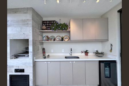 Apartamento à venda com 220m², 4 quartos e 4 vagasVaranda Sala