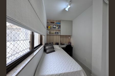 Apartamento à venda com 220m², 4 quartos e 4 vagasQuarto