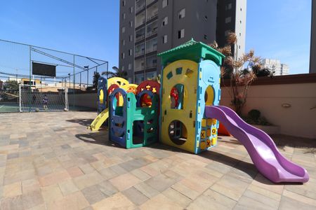 Apartamento à venda com 68m², 3 quartos e 2 vagasÁrea comum - Playground
