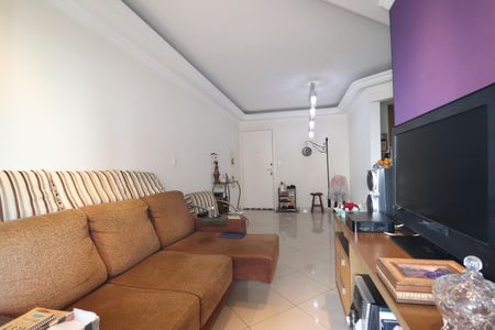 Apartamento à venda com 68m², 3 quartos e 2 vagasSala