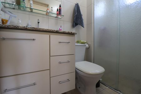 Apartamento à venda com 68m², 3 quartos e 2 vagasBanheiro Suíte