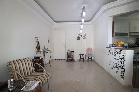 Apartamento à venda com 68m², 3 quartos e 2 vagasSala