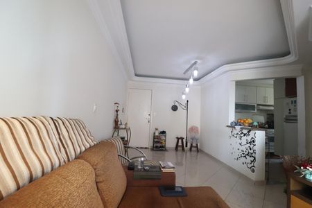 Apartamento à venda com 68m², 3 quartos e 2 vagasSala