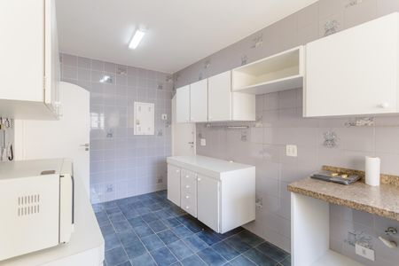 Apartamento para alugar com 114m², 3 quartos e 2 vagas Apartamento para alugar com 114m², 3 quartos e 2 vagasCozinha