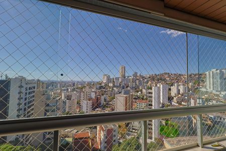 Sala de apartamento para alugar com 3 quartos, 90m² em Serra, Belo Horizonte