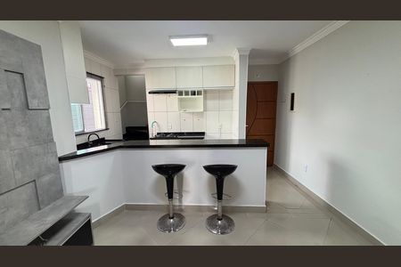 Sala  de apartamento para alugar com 2 quartos, 85m² em Pinheirinho, Santo André