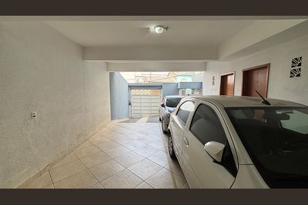 Garagem de apartamento para alugar com 2 quartos, 85m² em Pinheirinho, Santo André