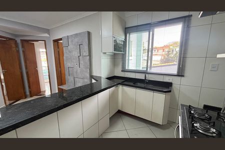 Cozinha de apartamento para alugar com 2 quartos, 85m² em Pinheirinho, Santo André