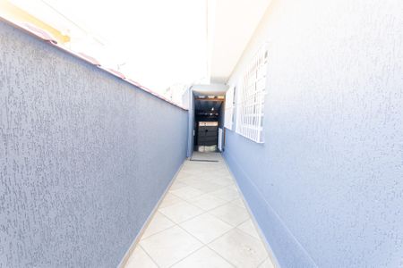 Casa à venda com 150m², 3 quartos e 2 vagasCorredor