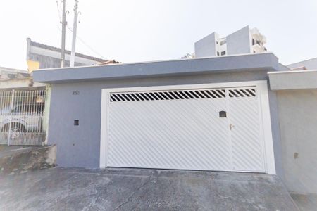 Casa à venda com 150m², 3 quartos e 2 vagasFachada