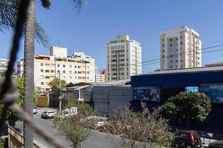 Vista da varanda da sala de apartamento à venda com 3 quartos, 109m² em Ouro Preto, Belo Horizonte