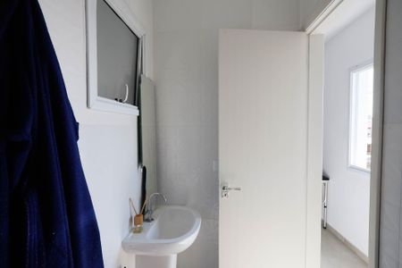 Banheiro  de apartamento para alugar com 1 quarto, 37m² em Jardim Japao, São Paulo