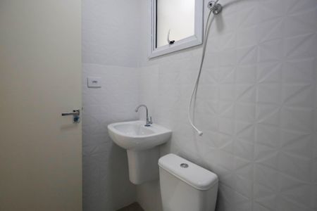 Banheiro de apartamento para alugar com 1 quarto, 35m² em Jardim Japao, São Paulo