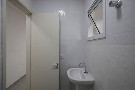 Apartamento para alugar com 37m², 1 quarto e sem vagaBanheiro 